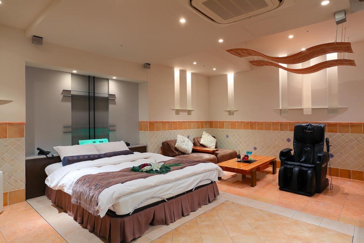 Hotel Axis -アクシス- (Adults Only) Ōsaka Extérieur photo