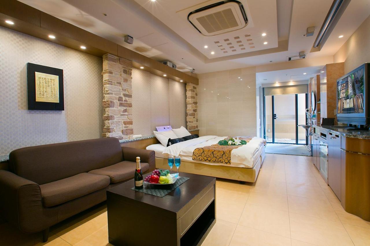 Hotel Axis -アクシス- (Adults Only) Ōsaka Extérieur photo