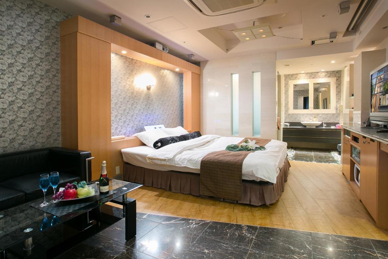 Hotel Axis -アクシス- (Adults Only) Ōsaka Extérieur photo